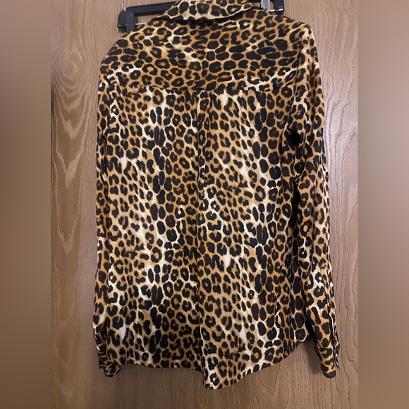 NWOT-silky animal print blouse - Picture 3 of 5